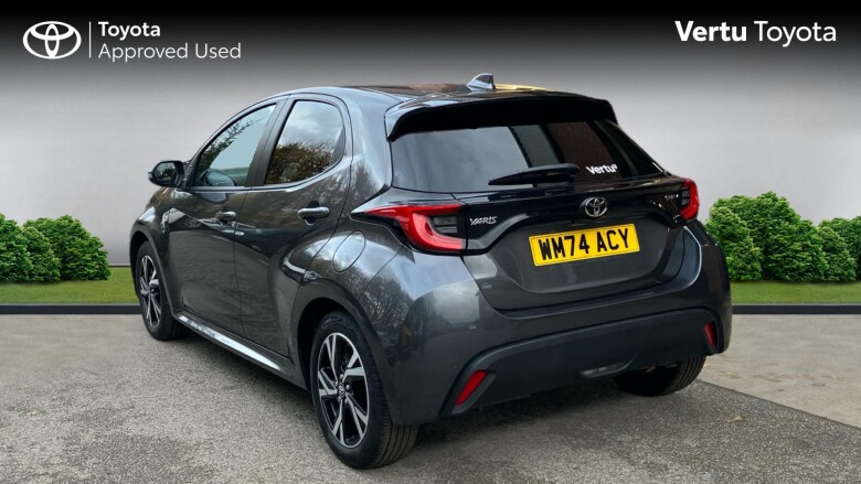 Toyota Yaris 1.5 Hybrid Design 5dr CVT Hybrid Hatchback